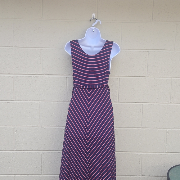 Ingrid & Isabel- Stripped- Maxi- Maternity Dress- V-Cut Bottom- Size Medium - Picture 2 of 16